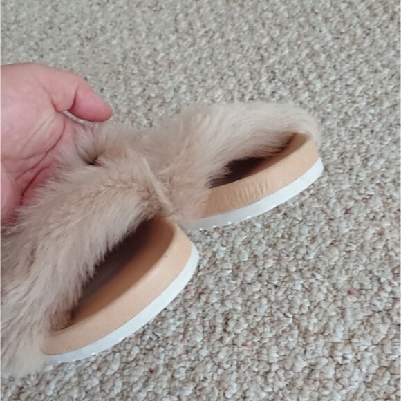 Vince sheep fur Garrison beige leather slide sandals size 38 - Picture 6 of 11